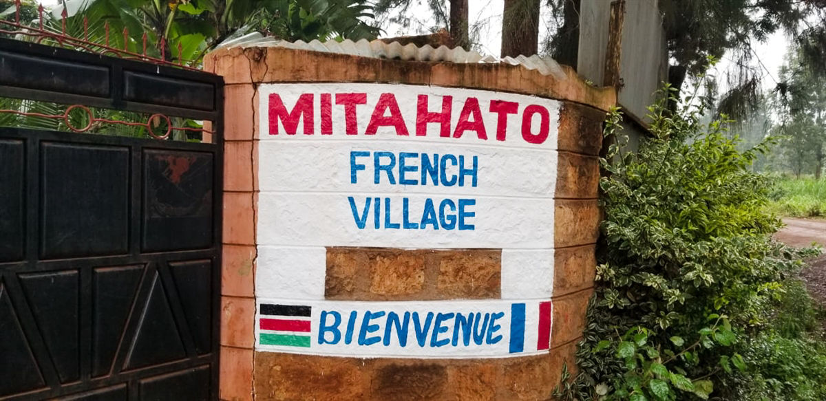 MITAHATO FRENCH LIBRARY